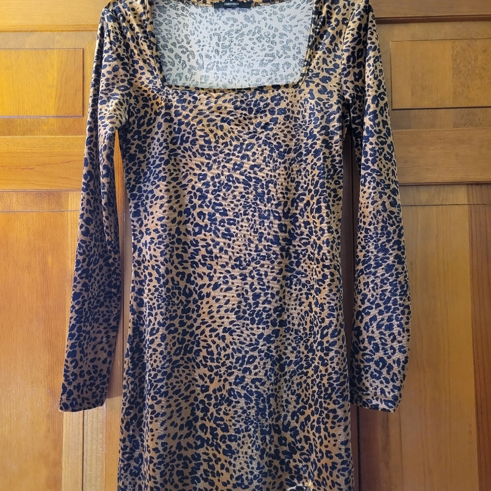 Forever 21 Cheetah Print Bodycon Dress